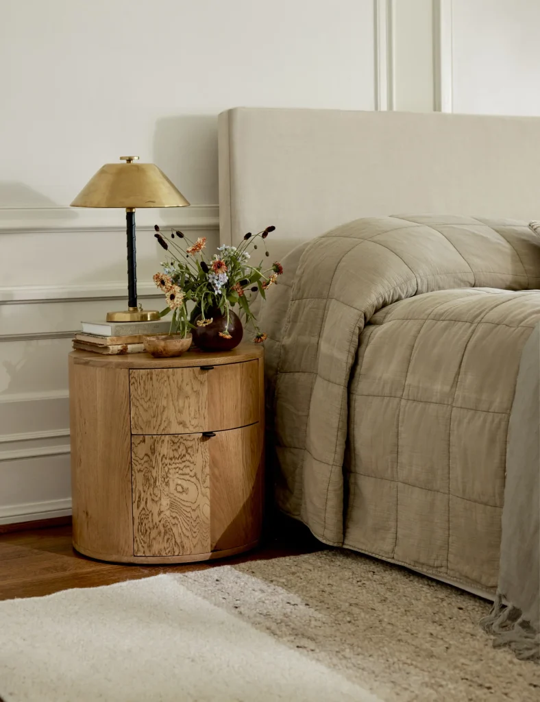 ROUND NIGHTSTAND - Bedroom WoburnVertical SITECROP scaled