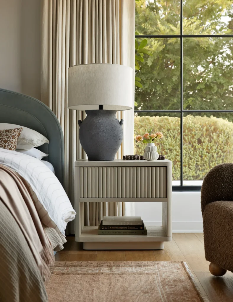 RUTH NIGHTSTAND - NEW